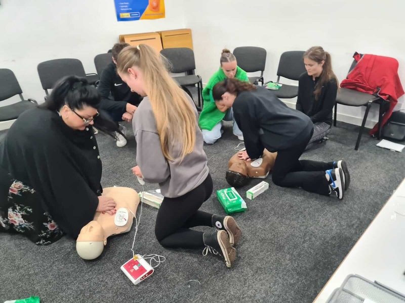 Basic Life Support (BLS) training in Leicester